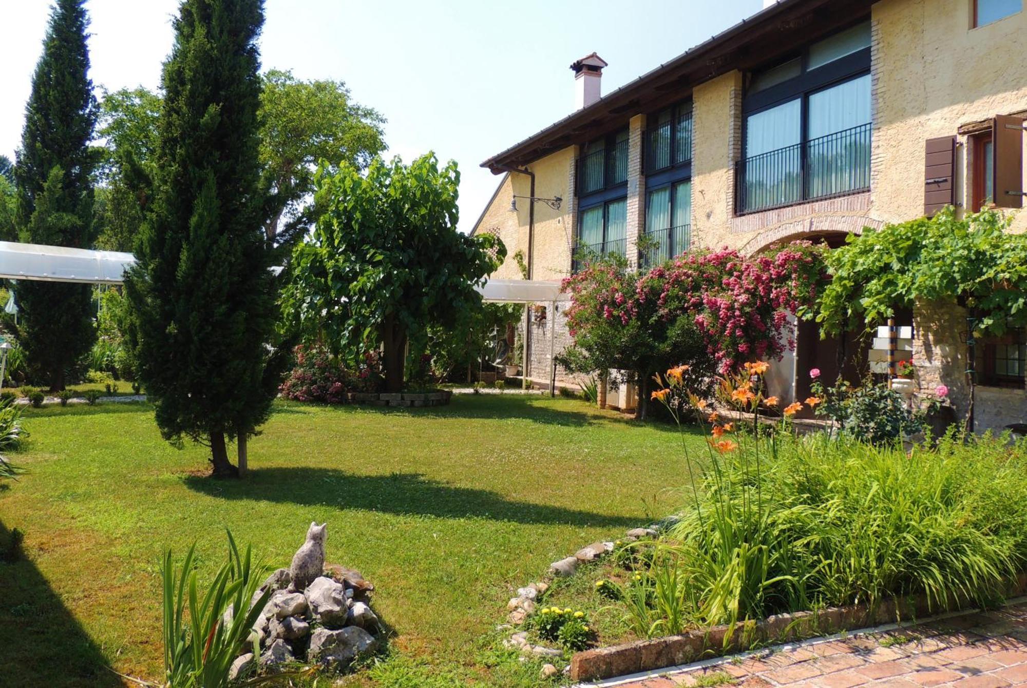 Resort Villa Manin Passariano Buitenkant foto