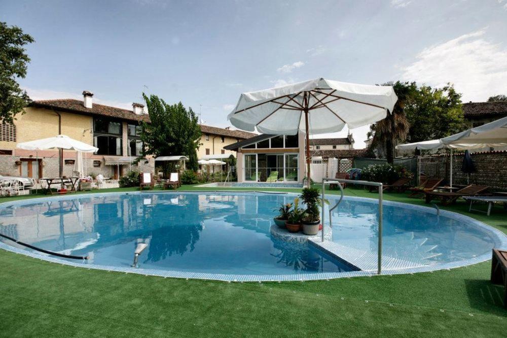Resort Villa Manin Passariano Buitenkant foto
