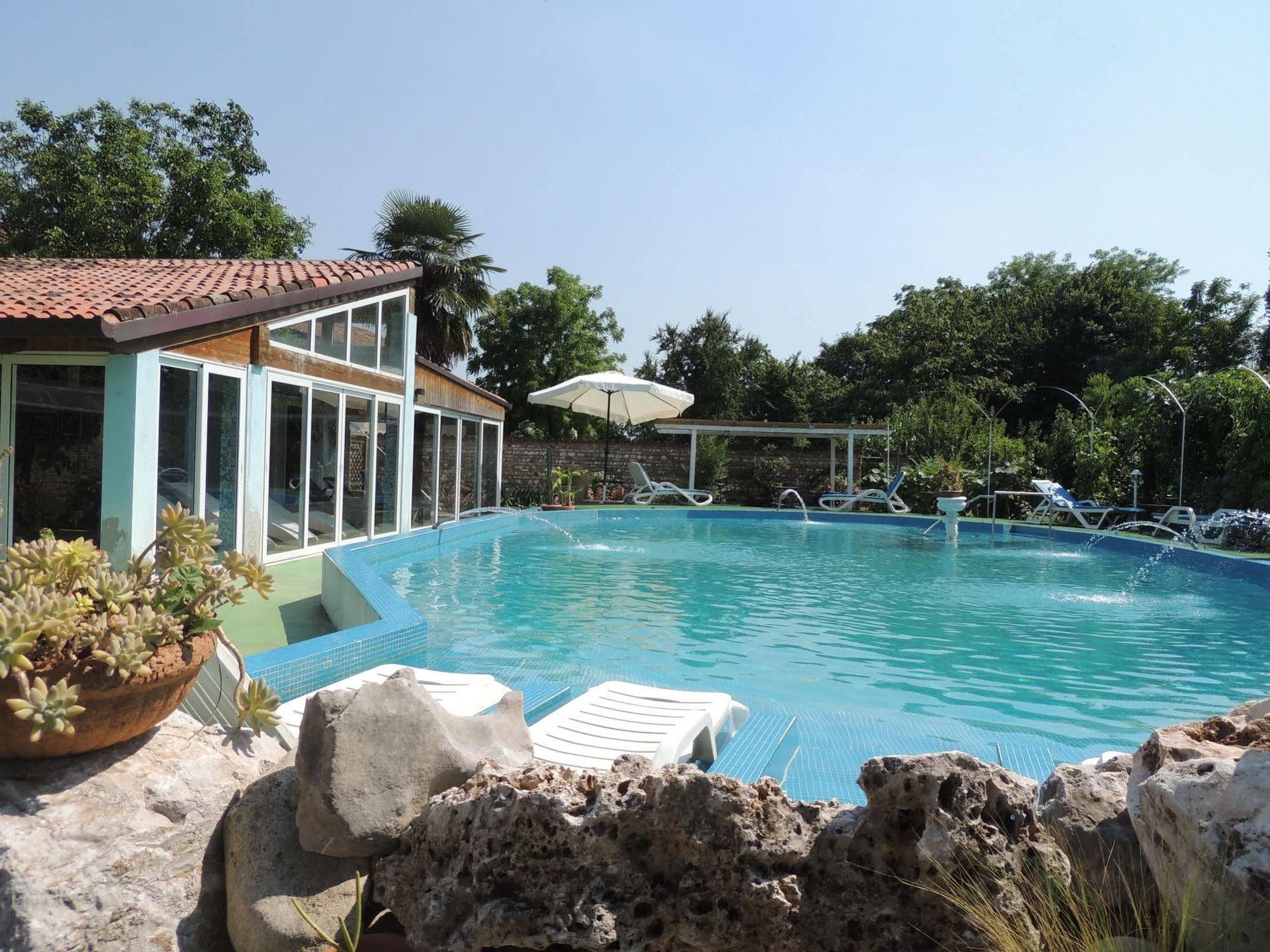 Resort Villa Manin Passariano Buitenkant foto