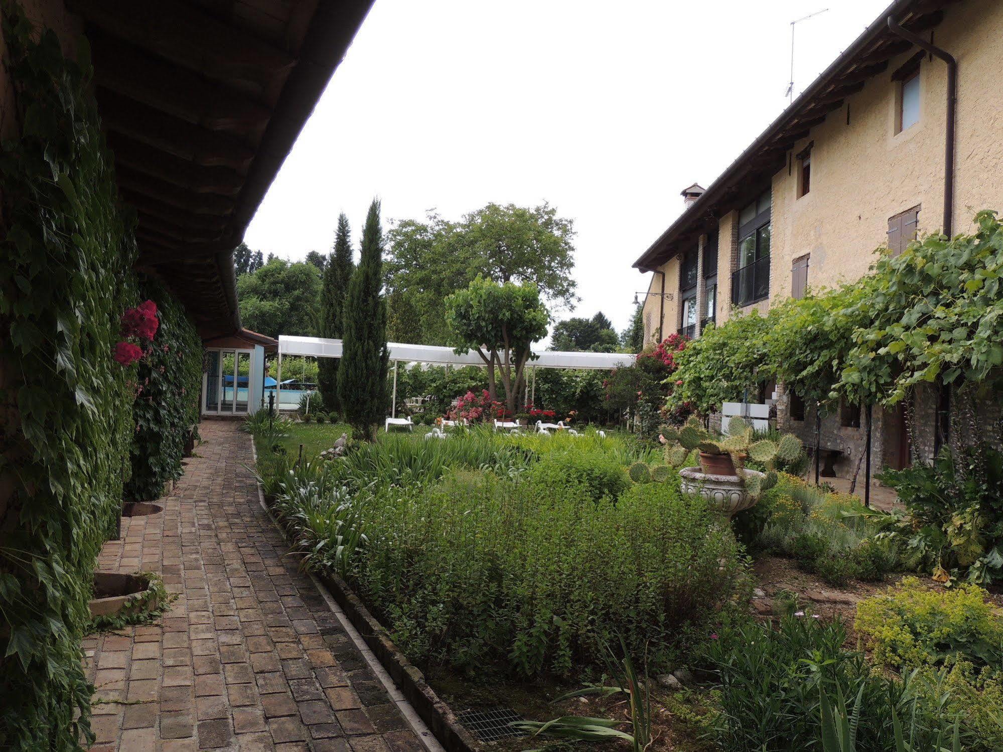 Resort Villa Manin Passariano Buitenkant foto
